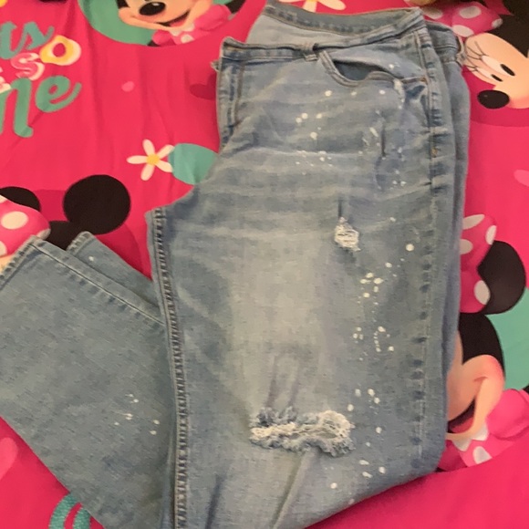 Distressed jeans - Picture 5 of 5